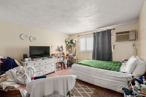 596 Boston Post Rd E 13 Marlborough MA 01752