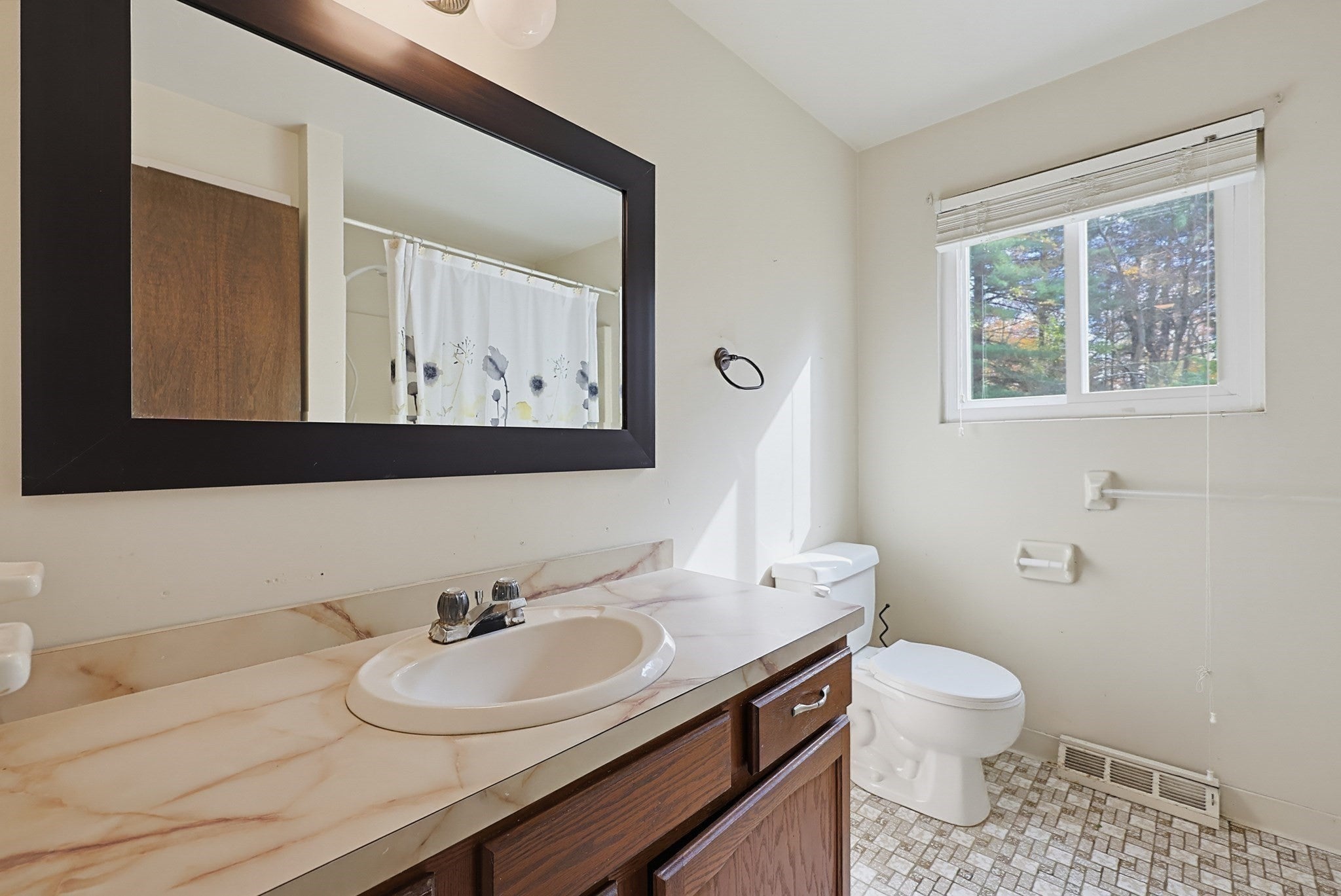 741 Winter St, Holliston, MA, 741 Winter St, Holliston, MA Photo #12