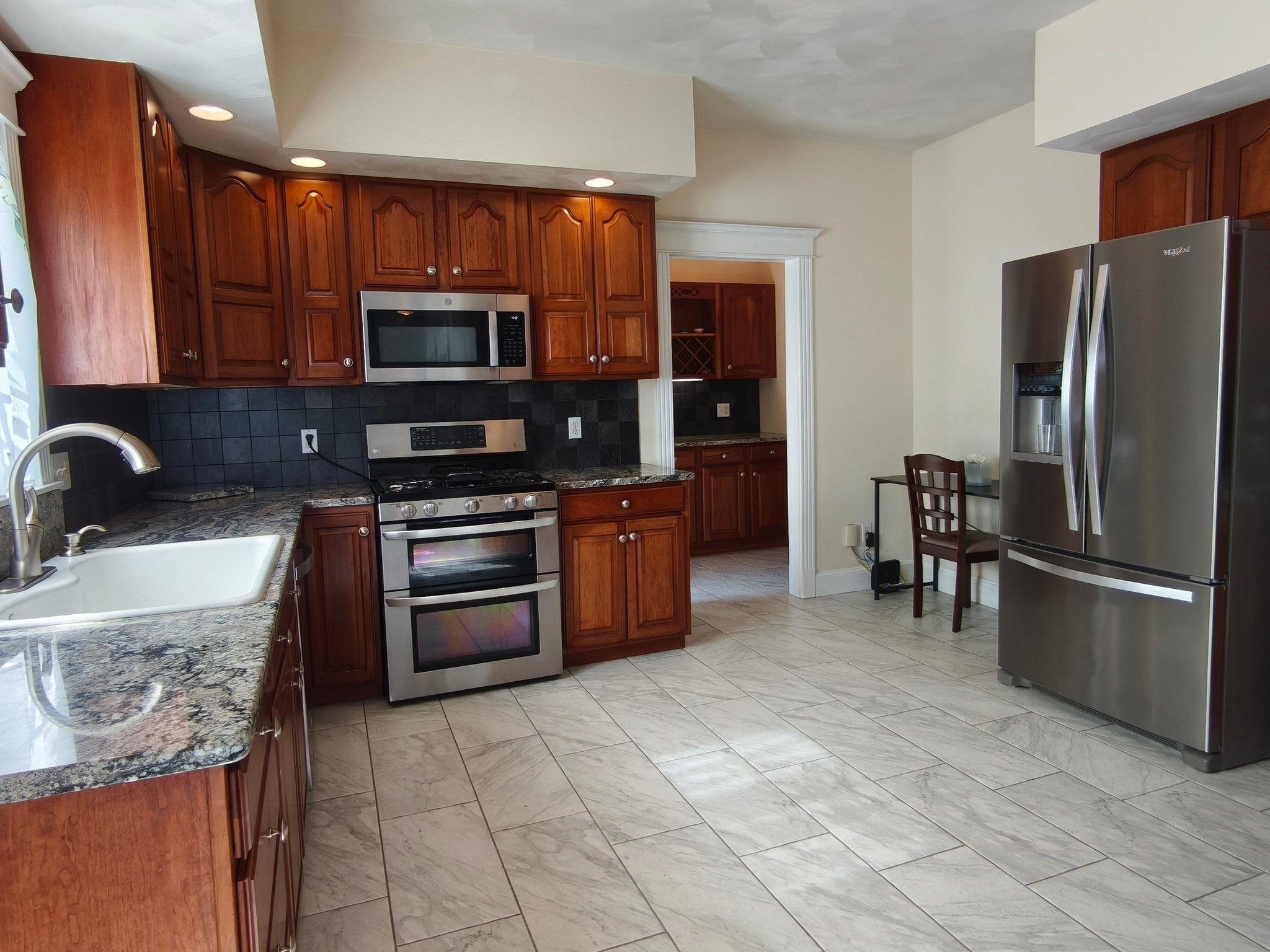 140 Wildflower Cir, Westfield, MA, 140 Wildflower Cir, Westfield, MA Photo #6