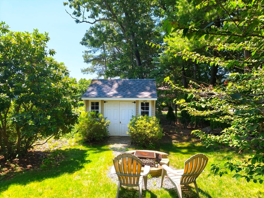 140 Wildflower Cir, Westfield, MA Photo #30