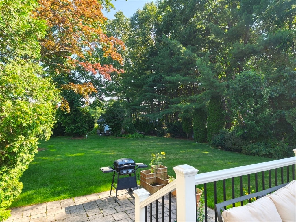 140 Wildflower Cir, Westfield, MA Photo #29