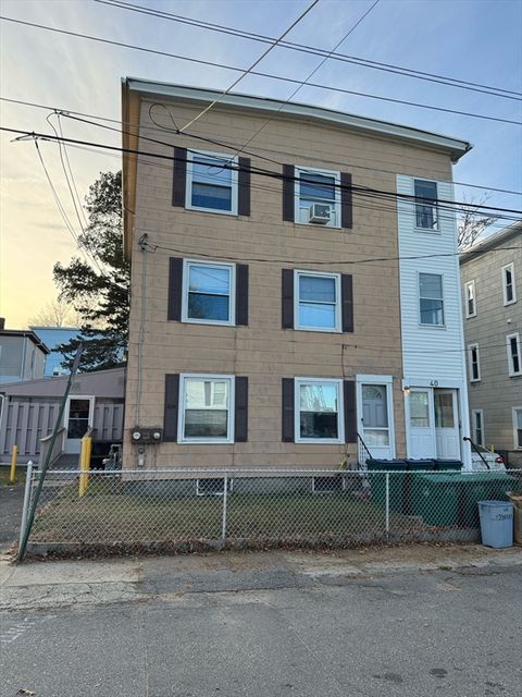 40 Edwards St Fitchburg MA 01420
