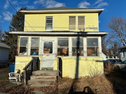 Photo of 188 Windsor St, West Springfield, MA 01089 (MLS # 73461017)