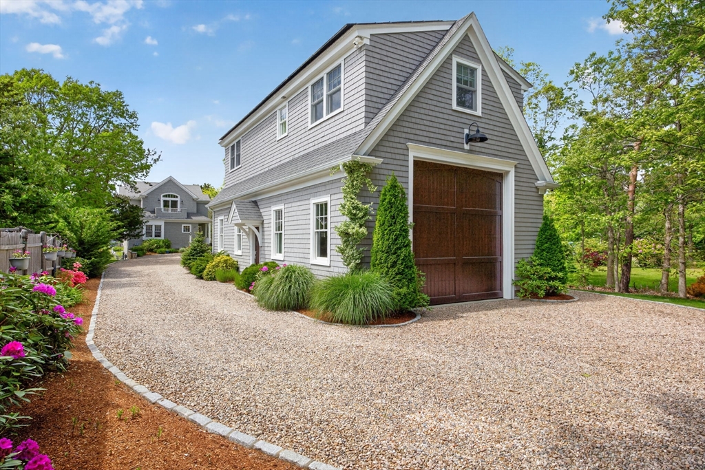 357 Monomoscoy Rd