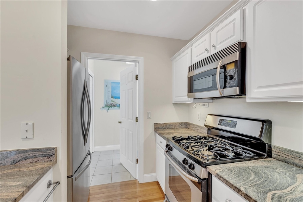 Bourne, Massachusetts 02532, United States, 2 Bedrooms Bedrooms, ,4 BathroomsBathrooms,Residential,Active,93687