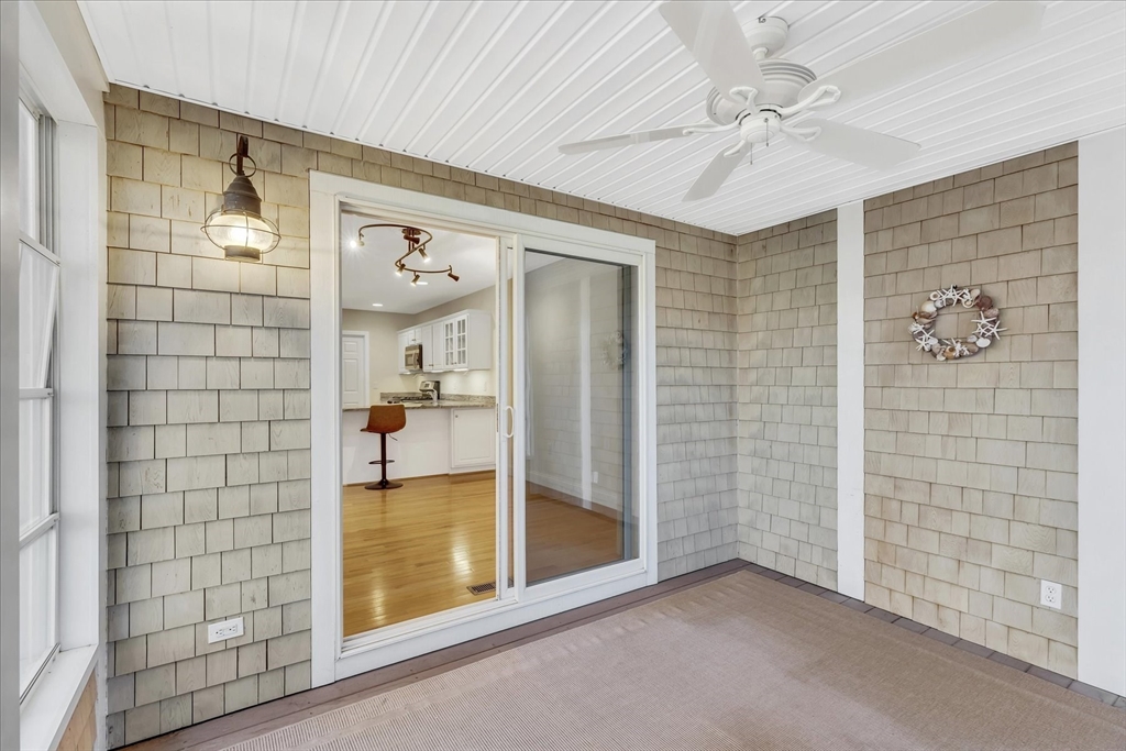 Bourne, Massachusetts 02532, United States, 2 Bedrooms Bedrooms, ,4 BathroomsBathrooms,Residential,Active,93687