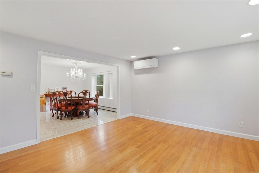 77 Highland Rd