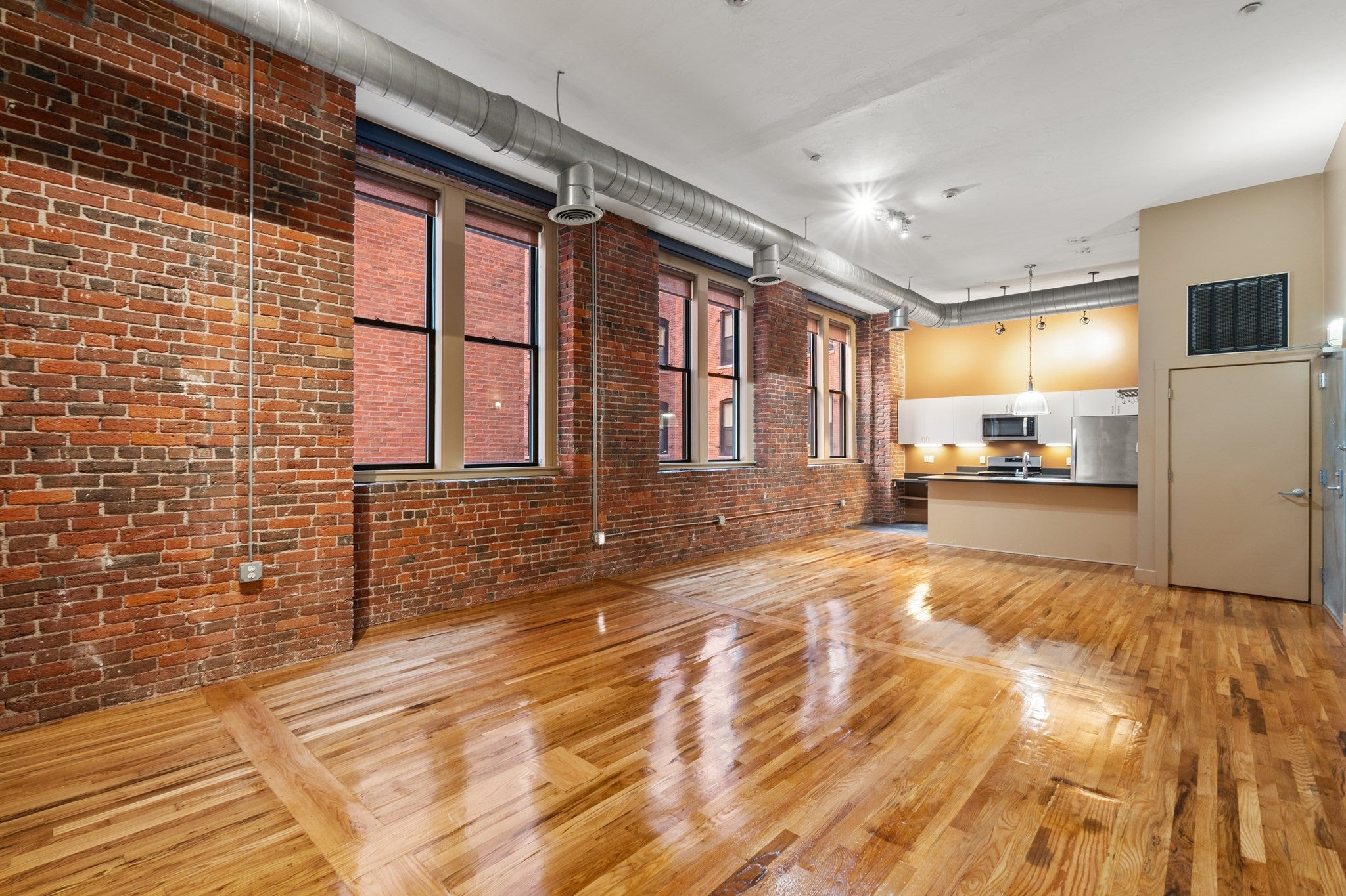 13-17 Willow St #205, Lynn, MA Photo #9