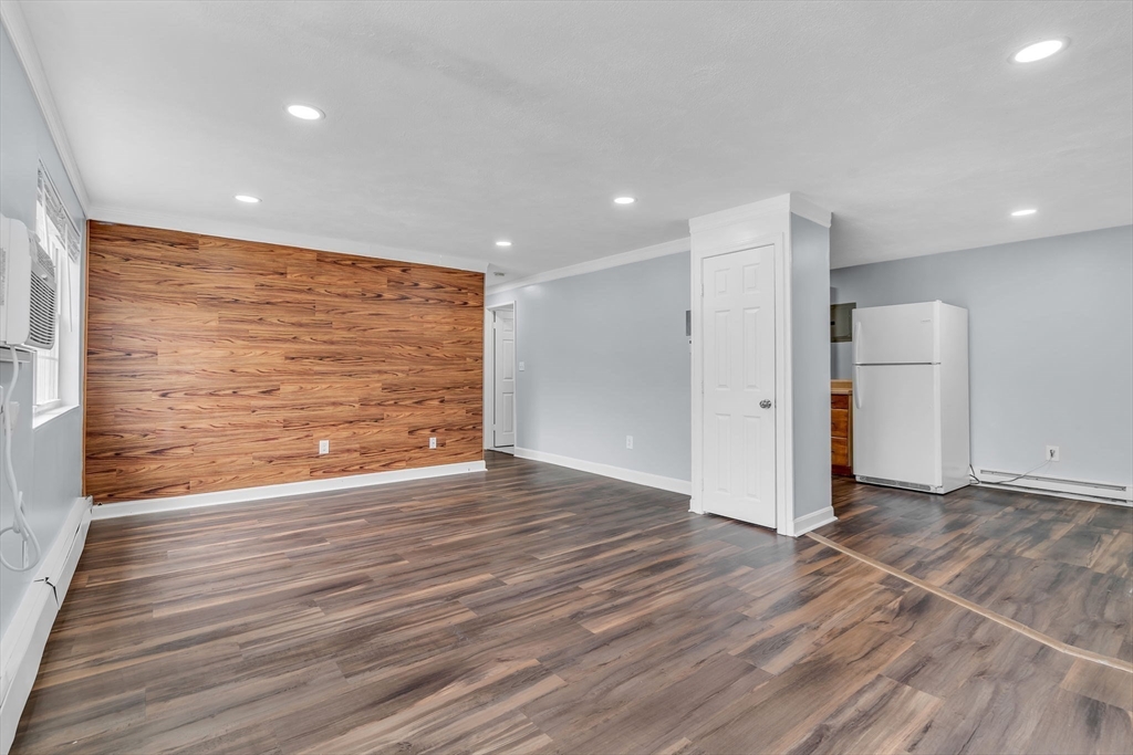 243 Boston Post Rd E 7