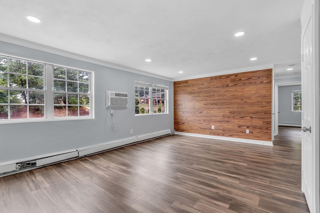 243 Boston Post Rd E 7