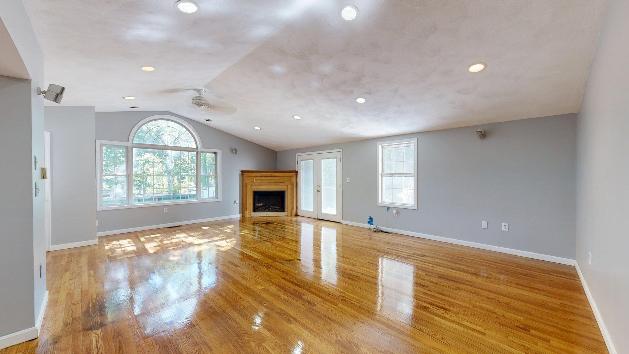 19 Fieldcrest Ter, North Reading, MA Photo #17