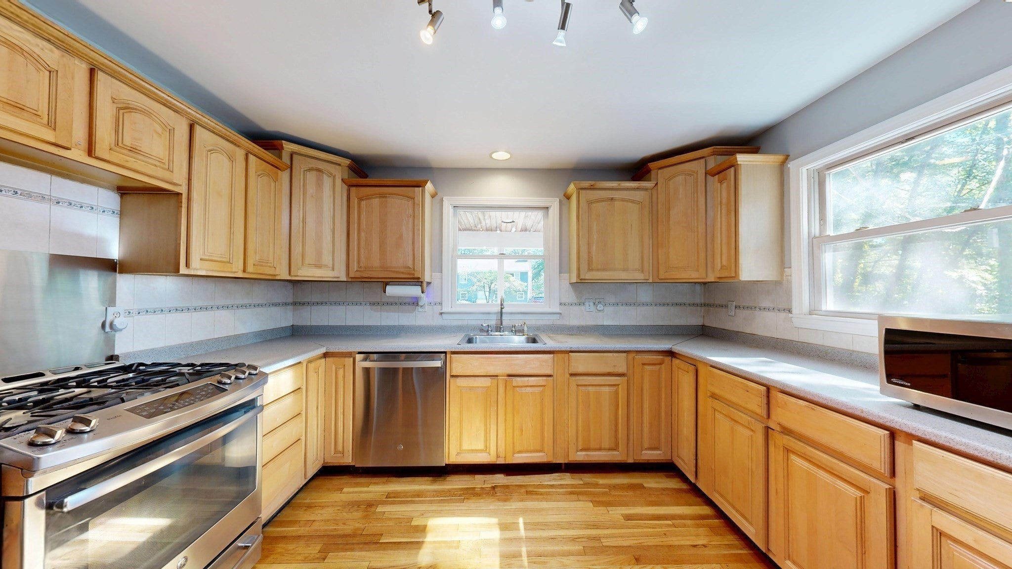 19 Fieldcrest Ter, North Reading, MA Photo #7