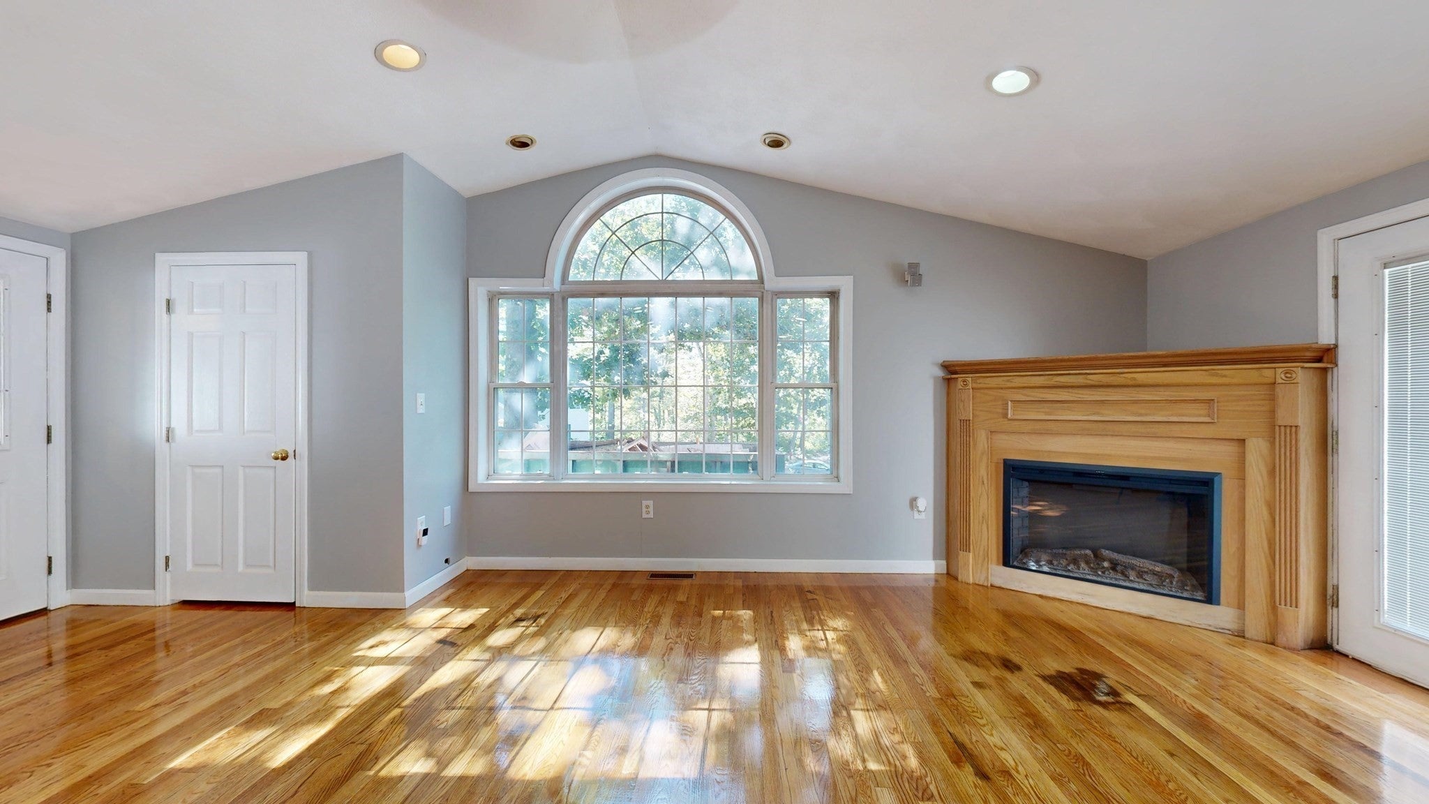 19 Fieldcrest Ter, North Reading, MA Photo #16