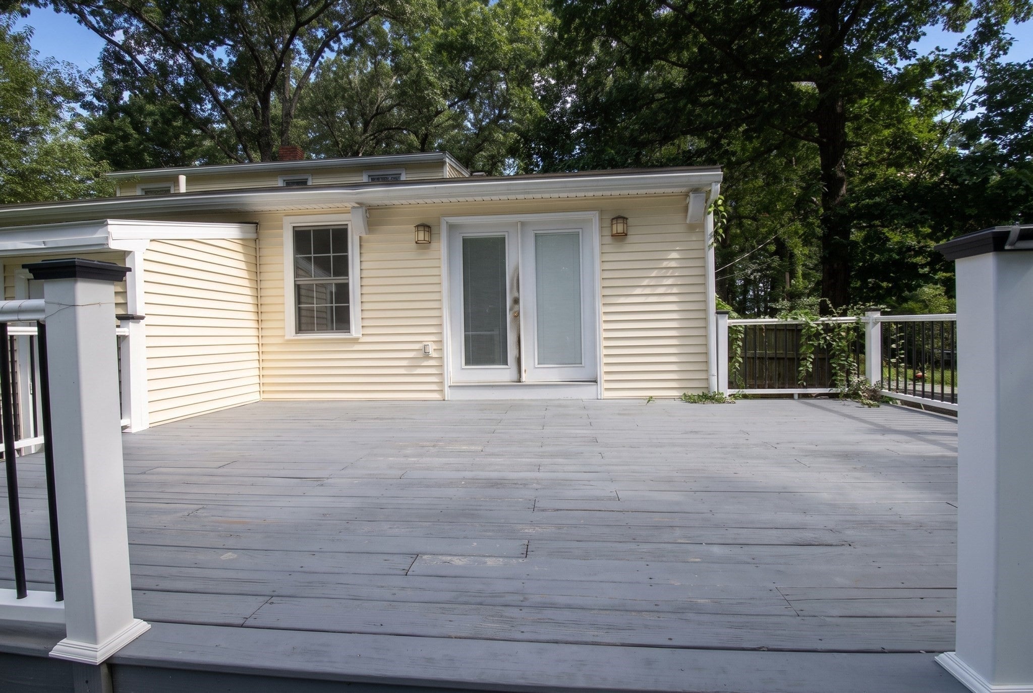 19 Fieldcrest Ter