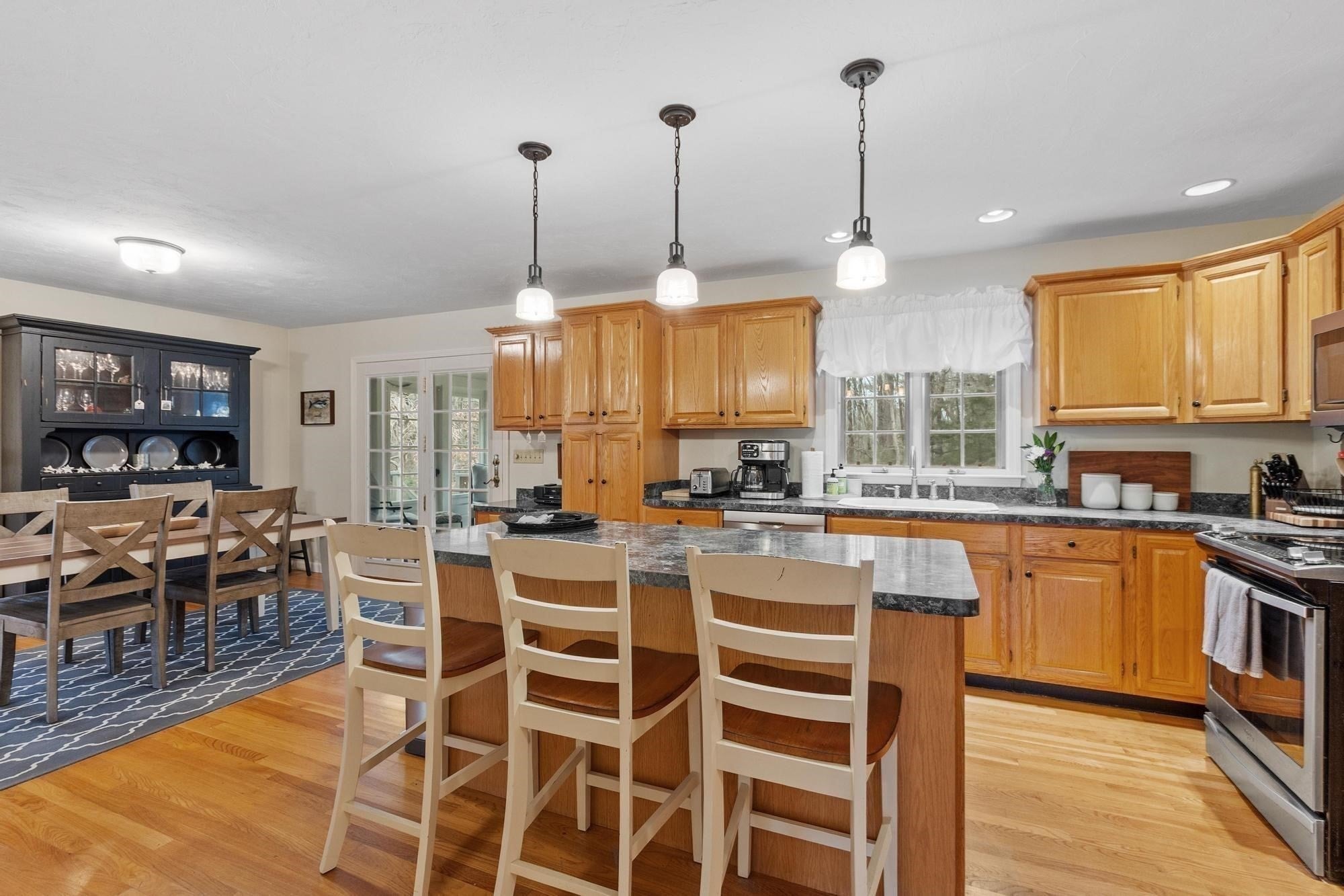 4 Brookside Ln, Sterling, MA Photo #12