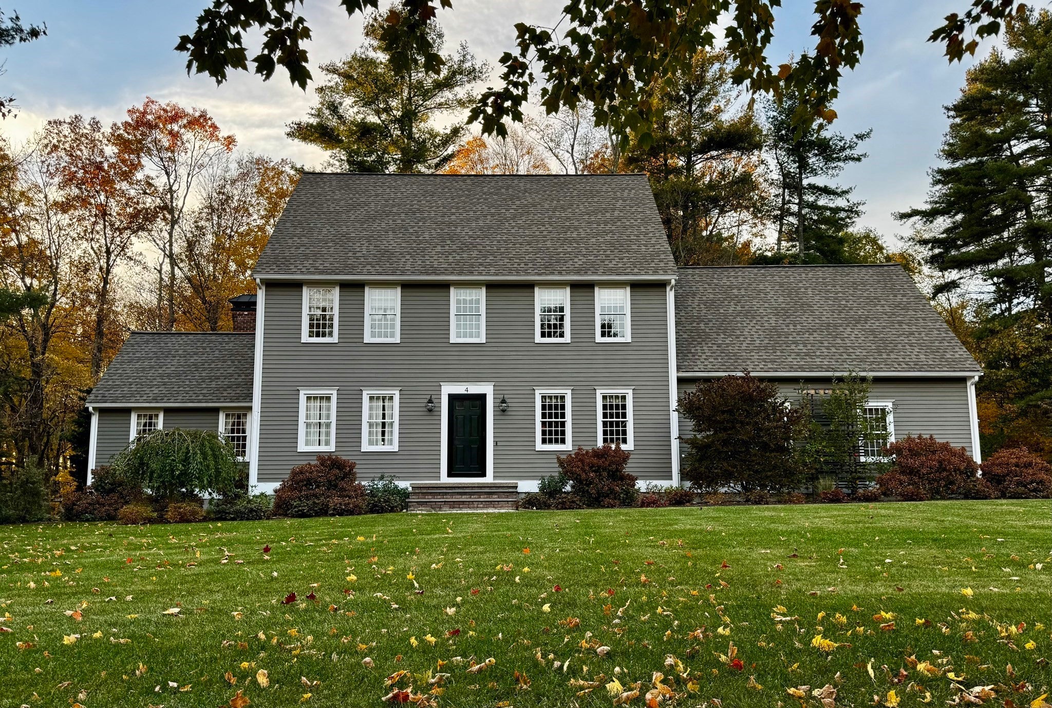 4 Brookside Ln, Sterling, MA Photo #1