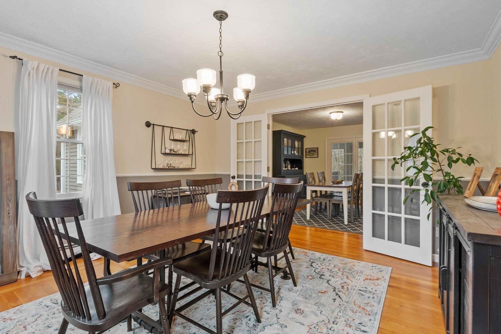 4 Brookside Ln