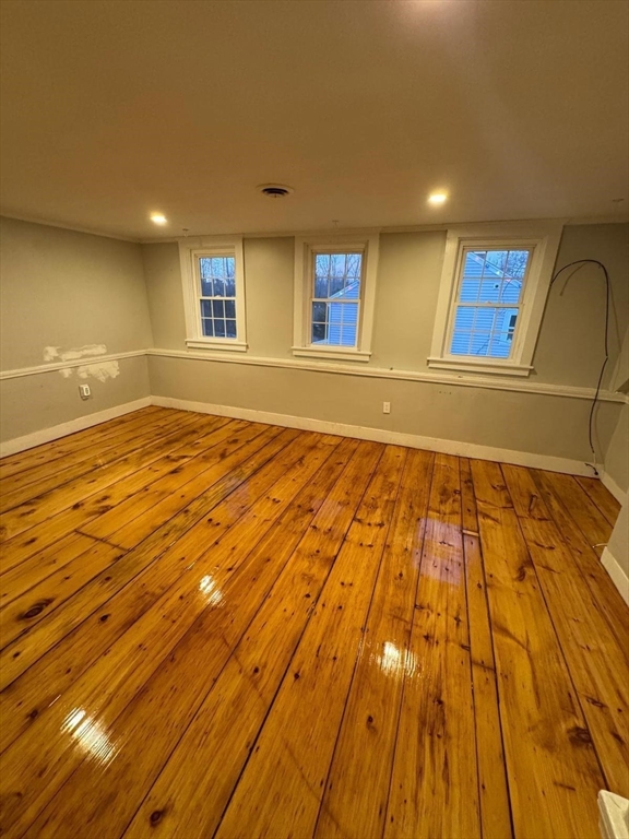 368 N Elm St 2