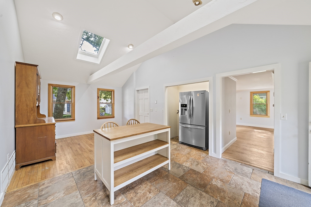 8 Winthrop Ave