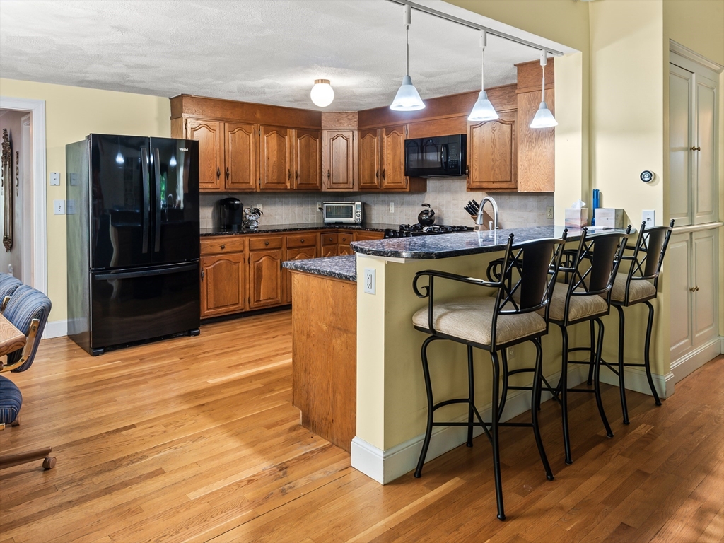 14 Running Brook Cir