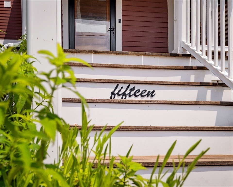 Somerville, Massachusetts 02143, United States, 3 Bedrooms Bedrooms, ,3 BathroomsBathrooms,Residential,Contingent,153228