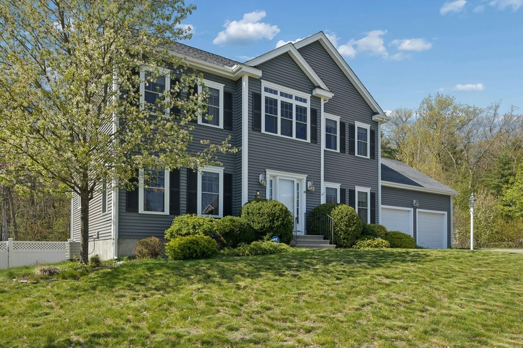 49 Brookmeadow Ln