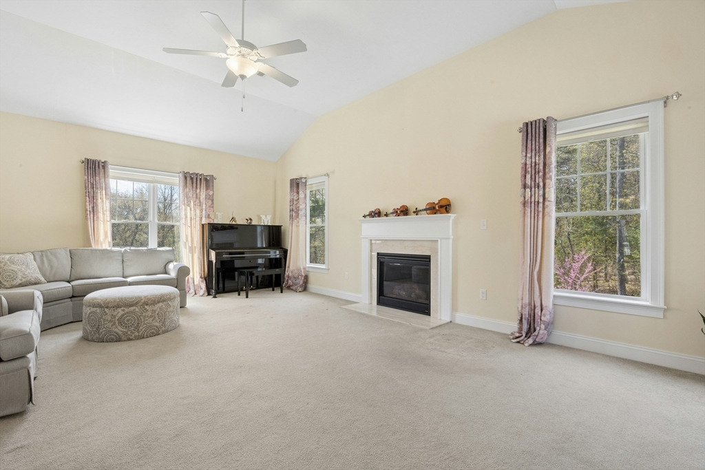 49 Brookmeadow Ln