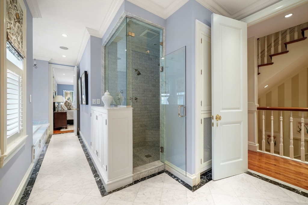 36 Commonwealth Avenue 2