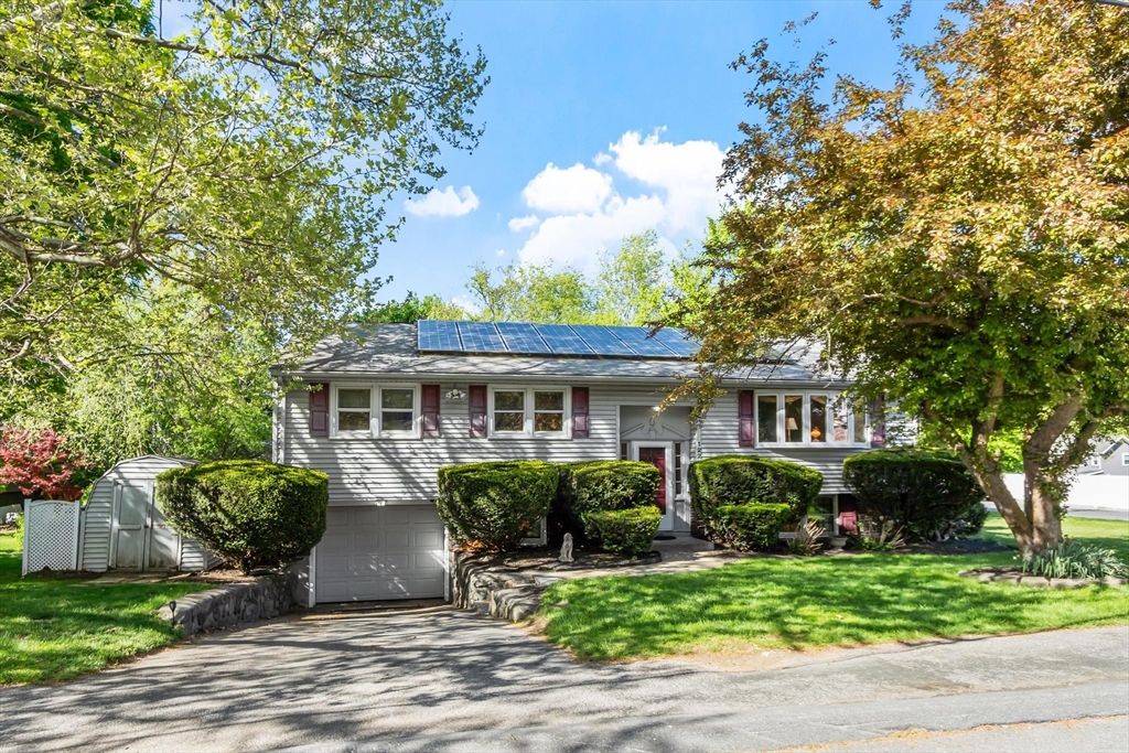 Photo of 122 Milton St, Waltham, MA