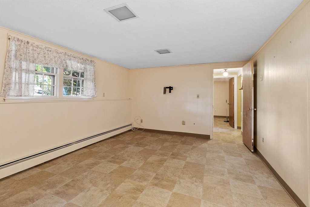 122 Milton St, Waltham, MA Photo #17