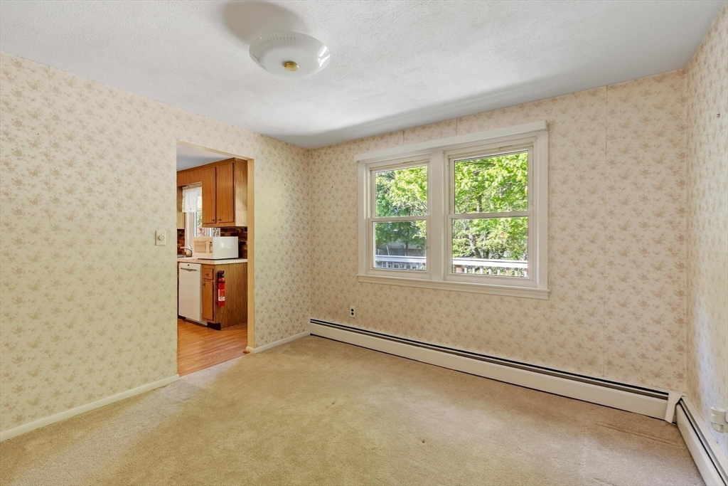 122 Milton St, Waltham, MA Photo #9