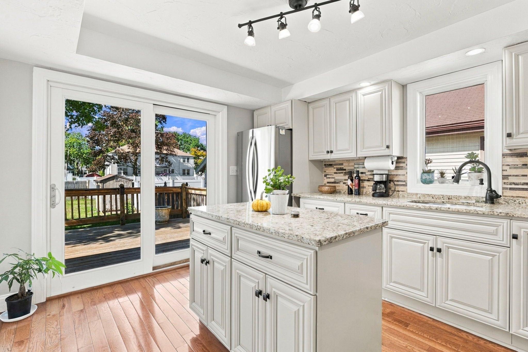 34 Baxter Ave, Quincy, MA Photo #3