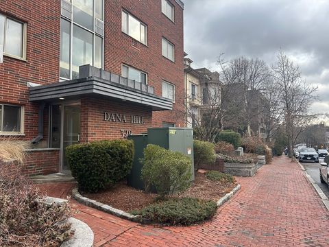 Photo of 329-1 Harvard Street #1, Cambridge, MA 02139 (MLS # 73469392)