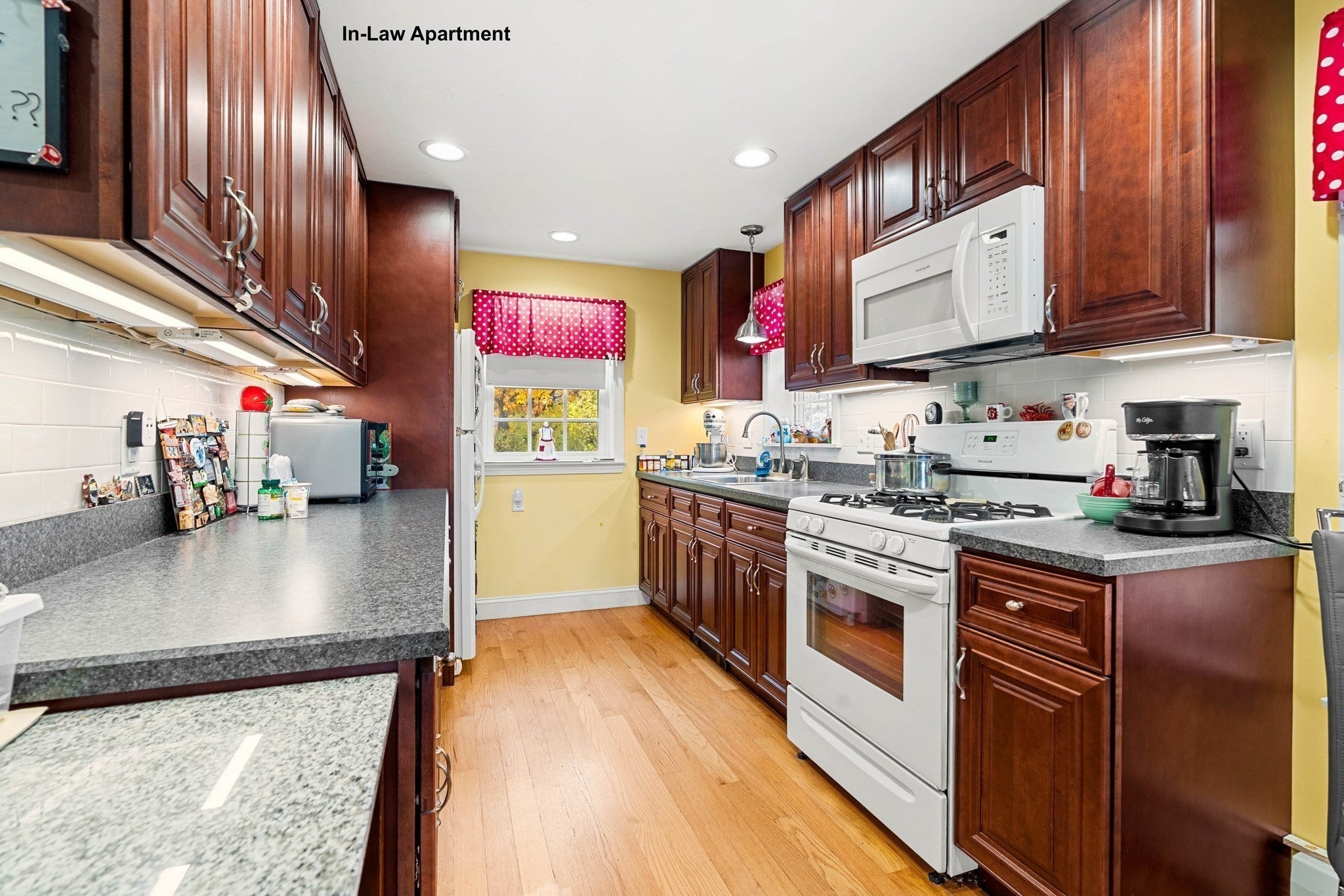 88 Elliott Dr, Lowell, MA, 88 Elliott Dr, Lowell, MA Photo #25