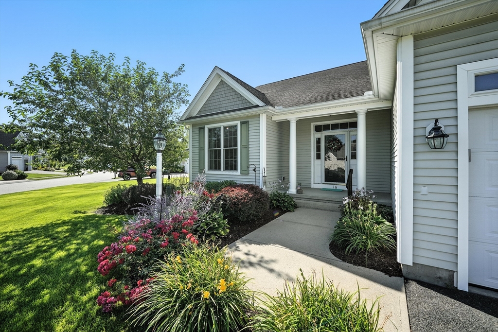 16 Broadleaf Circle 16