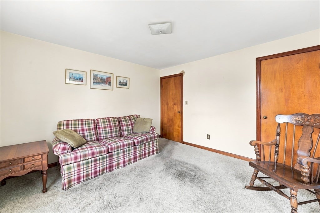 46 Fetherston Ave, Lowell, MA Photo #17
