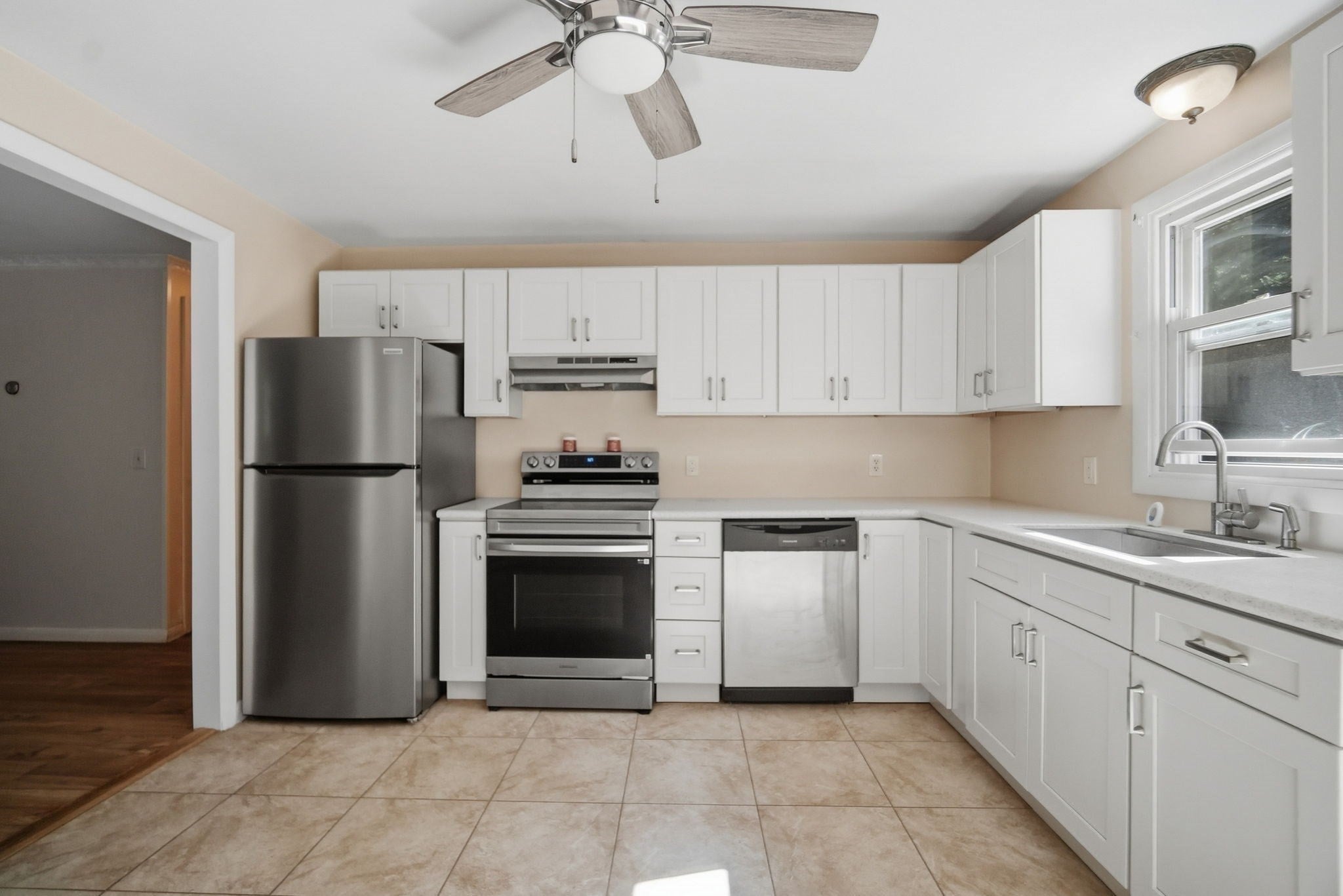 65 Lake George Drive, Wales, MA, 65 Lake George Drive, Wales, MA Photo #4