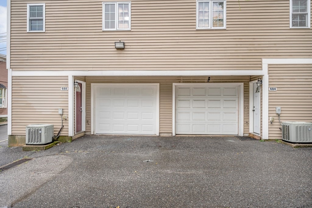 688 Gorham Street #688, Lowell, MA, 688 Gorham Street #688, Lowell, MA Photo #33