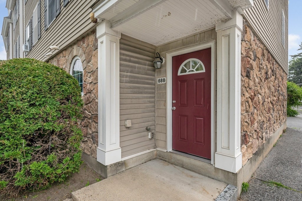 688 Gorham Street #688, Lowell, MA, 688 Gorham Street #688, Lowell, MA Photo #39