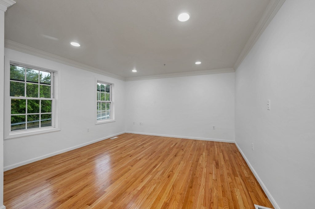 688 Gorham Street #688, Lowell, MA, 688 Gorham Street #688, Lowell, MA Photo #8