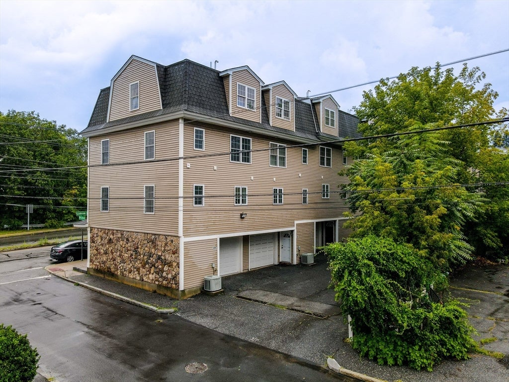 688 Gorham Street #688, Lowell, MA, 688 Gorham Street #688, Lowell, MA Photo #34