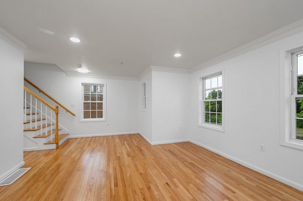 688 Gorham Street #688, Lowell, MA, 688 Gorham Street #688, Lowell, MA Photo #10