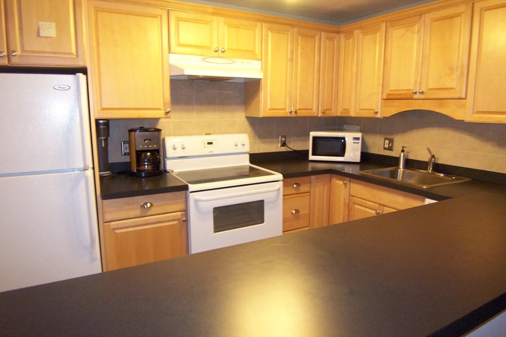 121 Tremont St A2