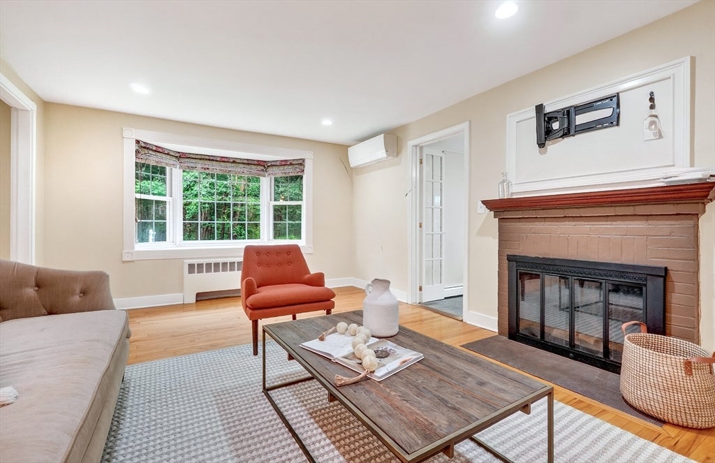 200 South Rd, Bedford, MA, 200 South Rd, Bedford, MA Photo #8