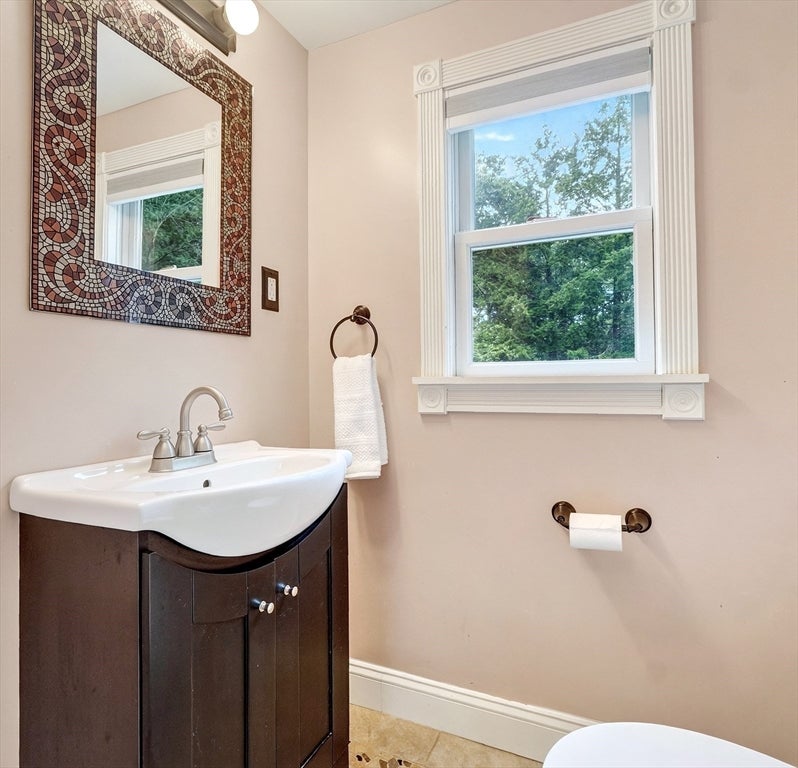200 South Rd, Bedford, MA, 200 South Rd, Bedford, MA Photo #19