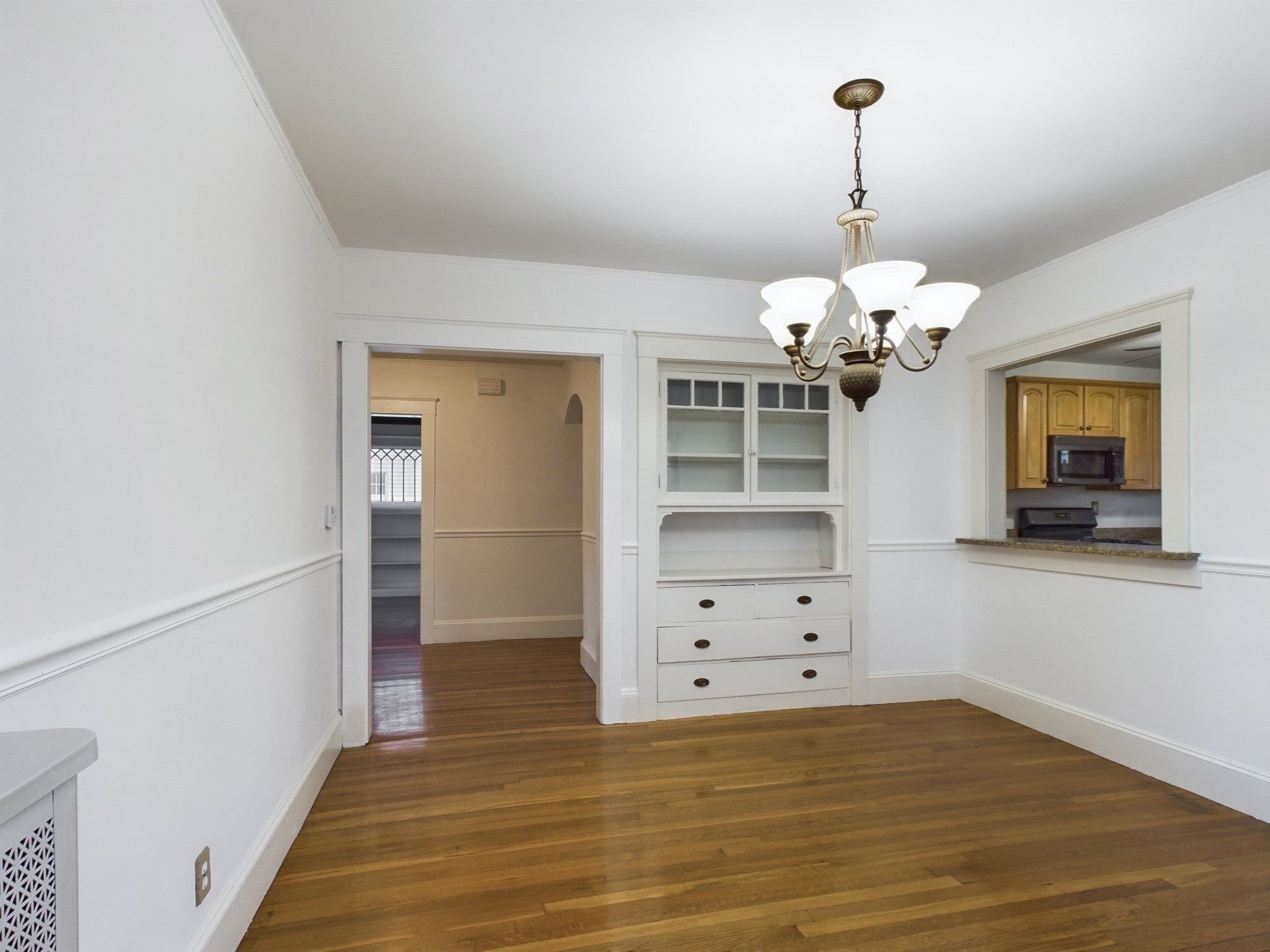 25 Rowe St #1, Newton, MA Photo #6