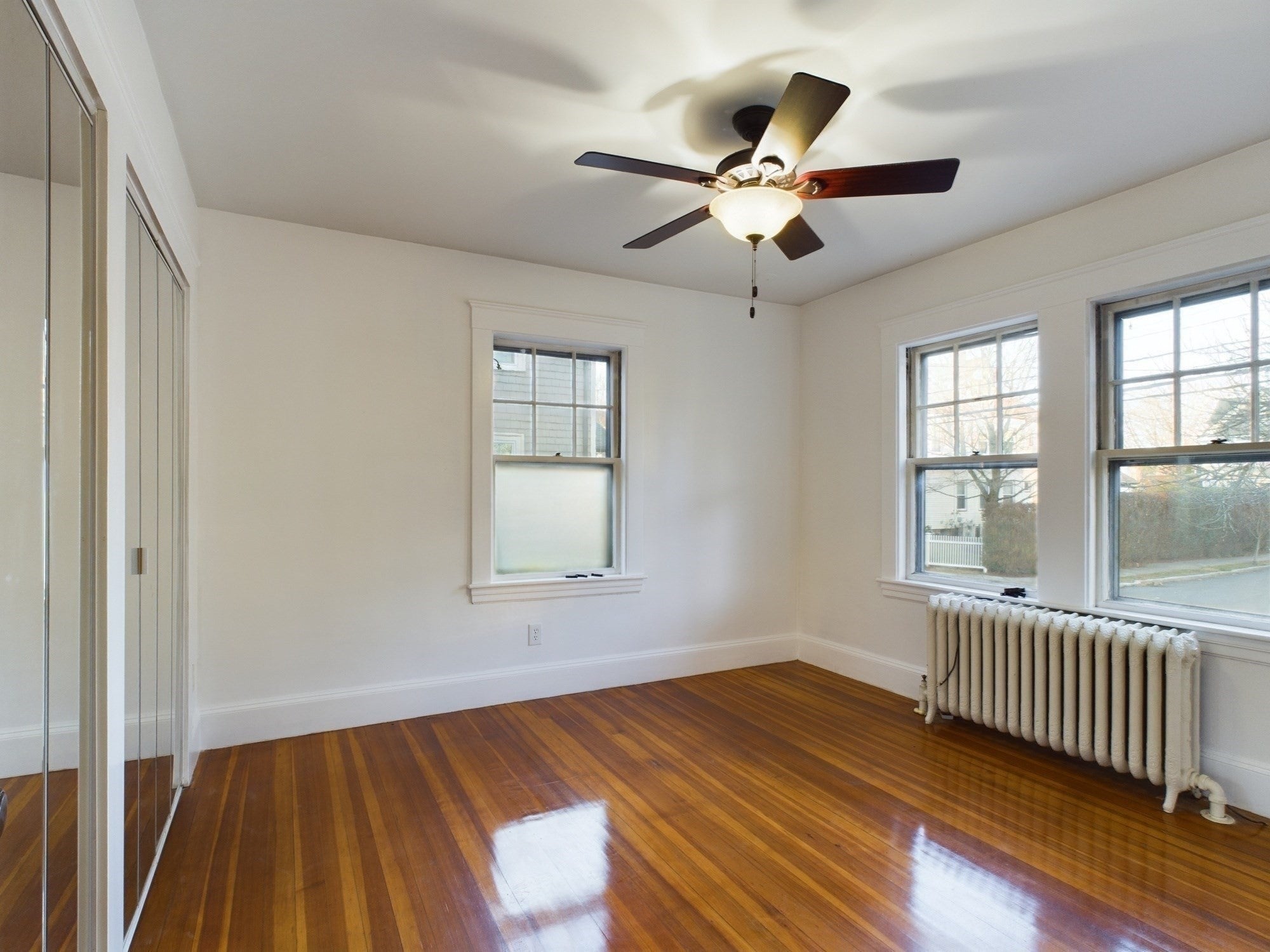 25 Rowe St #1, Newton, MA Photo #4