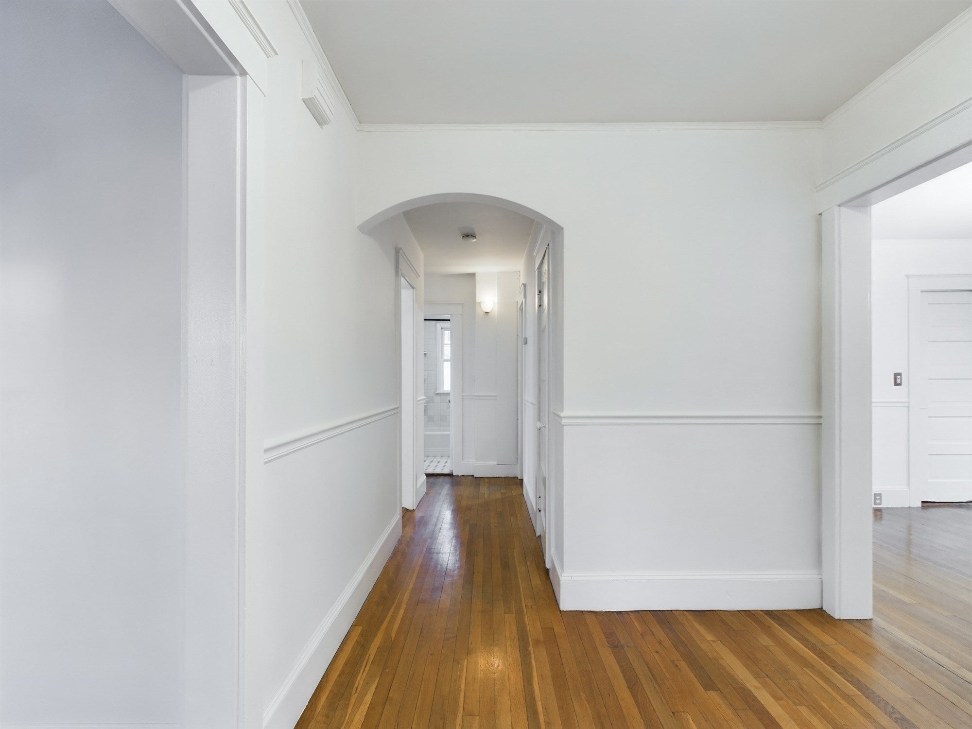 25 Rowe St #1, Newton, MA Photo #7