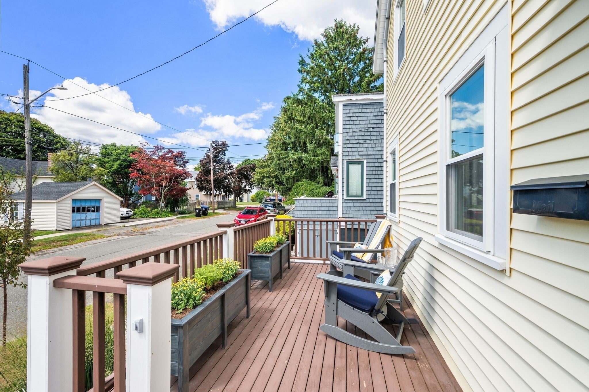 32 Crescent Ave