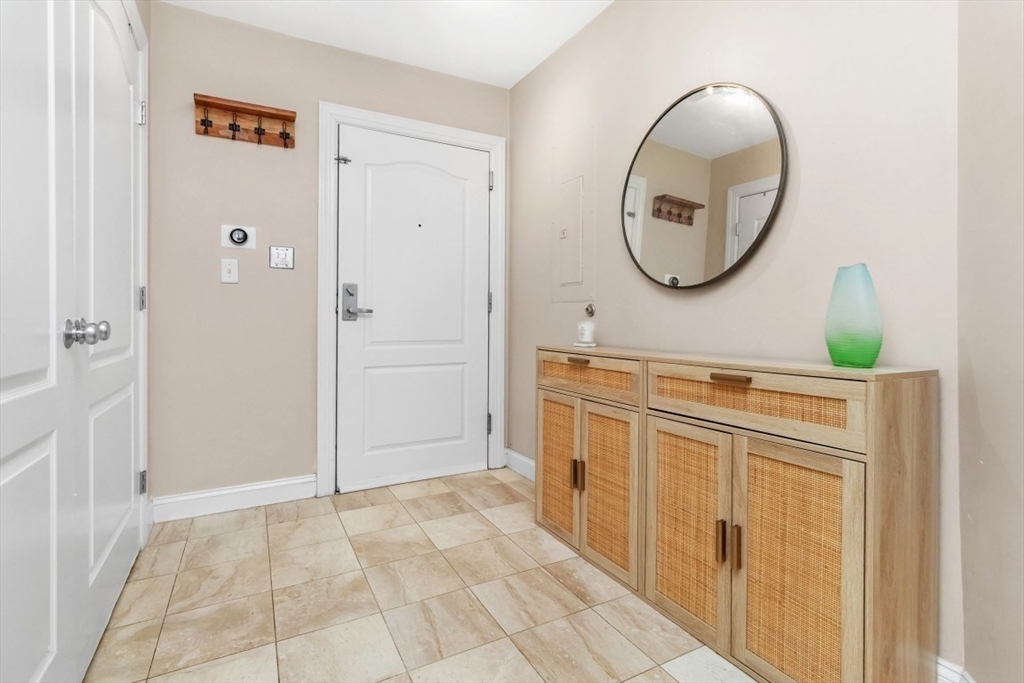 501 Commerce Dr 2204